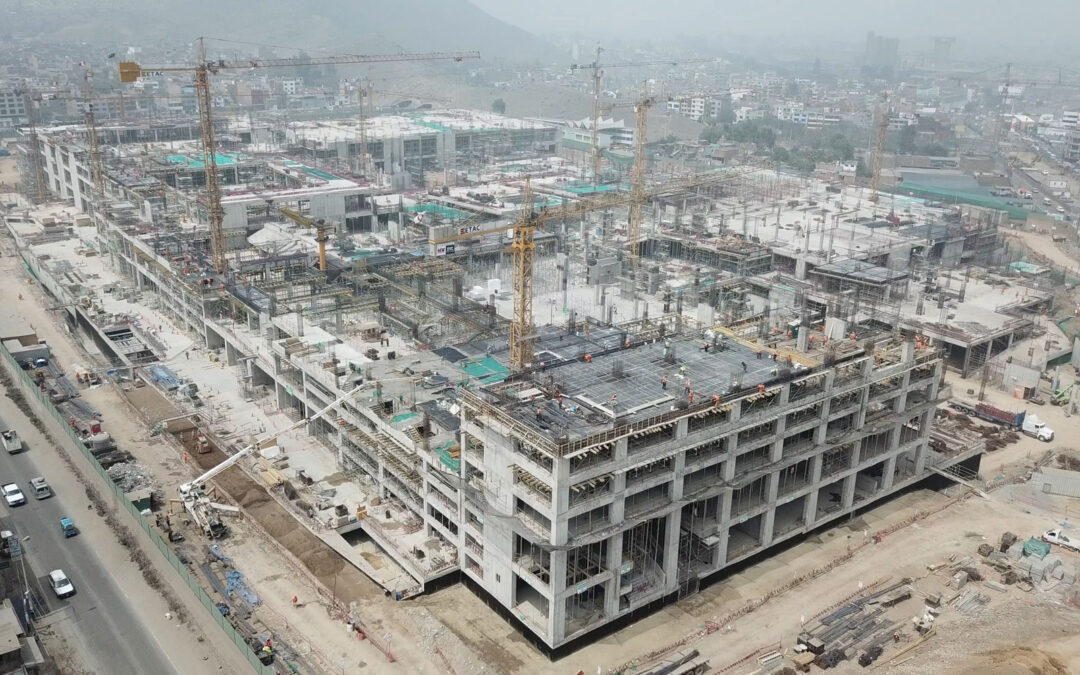 La empresa vasca ULMA Construction participa en la construcción en Perú de un centro comercial