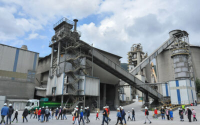 La fábrica de Heidelberg Materials de Arrigorriaga celebra una jornada de puertas abiertas con la participación de más de 300 personas